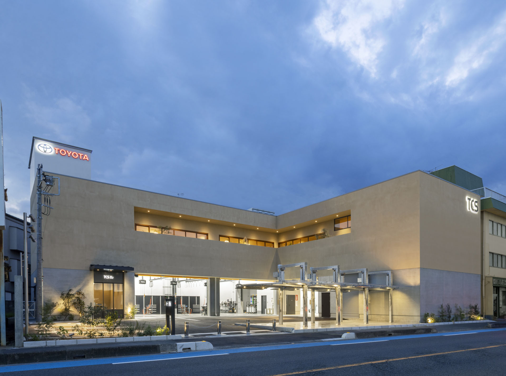 トヨタカローラ埼玉株式会社川口店建替工事